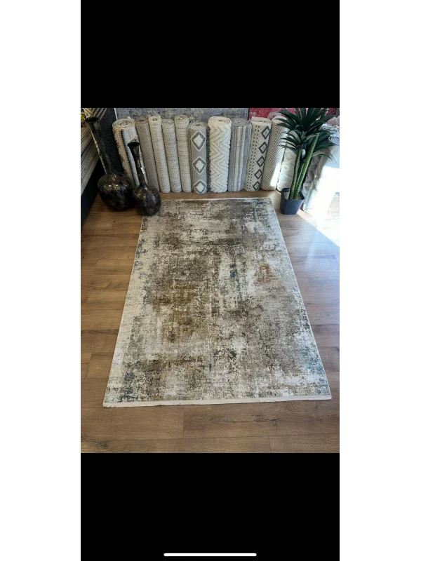 Destan Exclusive Touch 686L Sık Dokuma Özel Tezgahlarda Üretilen Modern Makine Halısı