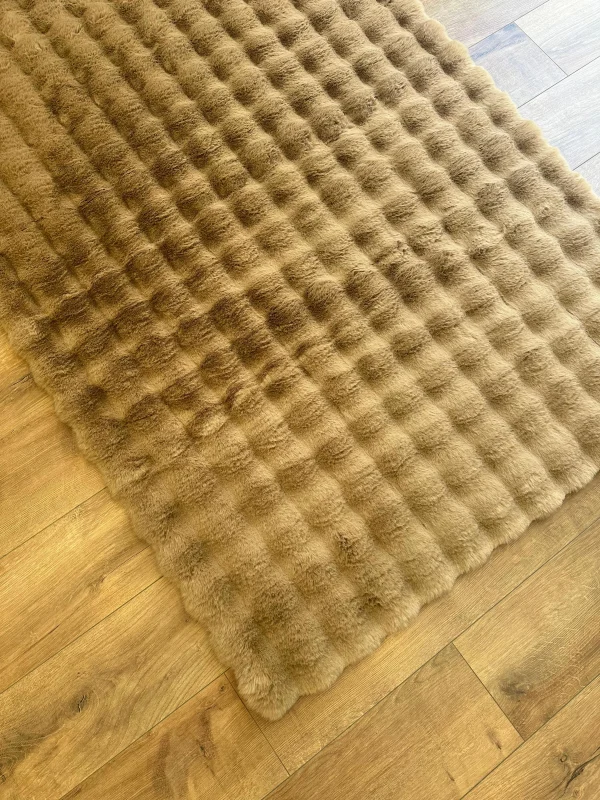 Destan Halı Bubble Peluş Özel Ölçü Antialerjik ve Yumuşak Halı  Kahverengi