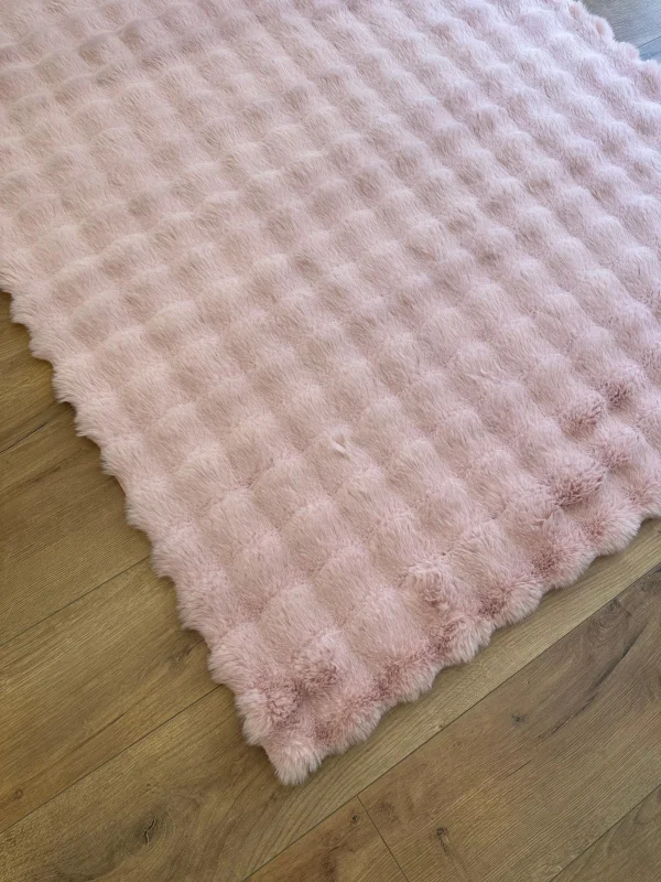 Destan Halı Bubble Peluş Özel Ölçü Antialerjik ve Yumuşak Halı Pembe