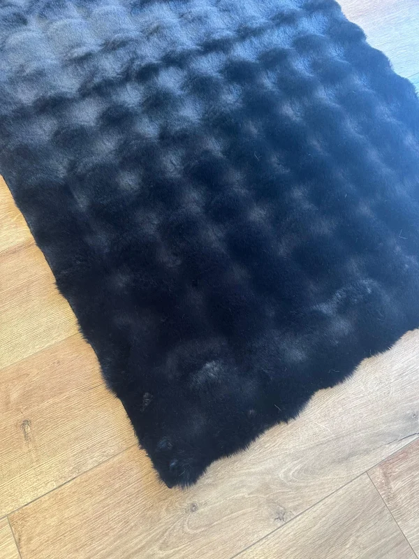 Destan Halı Bubble Peluş Özel Ölçü Antialerjik ve Yumuşak Halı Siyah