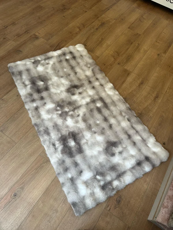 Destan Halı Çift Renk Bubble Peluş Özel Ölçü Antialerjik ve Yumuşak Halı Gri Beyaz