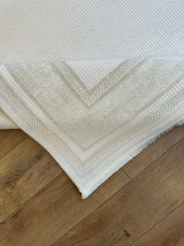 Destan Halı Eskitme Desenli Yumuşak Dokulu Viskon Salon Halısı NV04