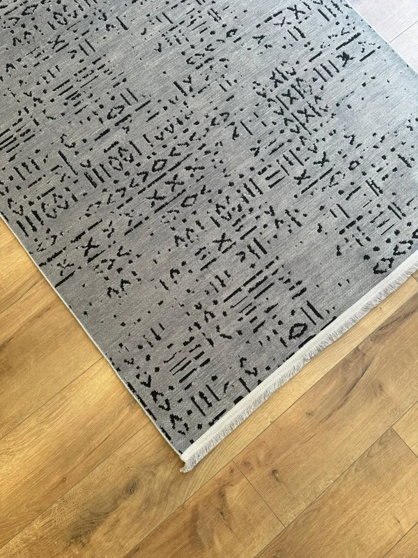 Destan Halı Luna LN03 Antrasit Kaymaz Tabanlı Yıkanabilir Kilim