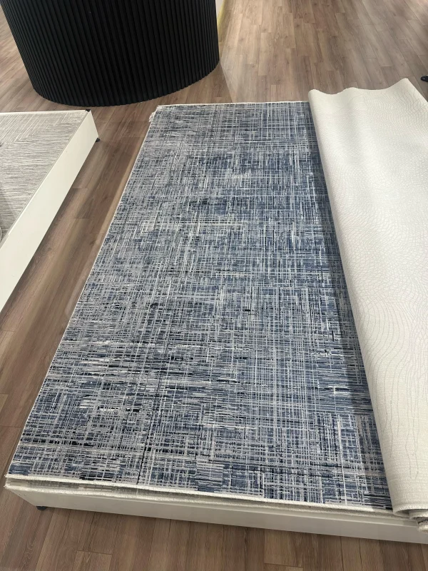 Destan Halı Modern Sheen Robot Süpürgeye Uygun Modern Desenli Kolay Temizlenebilir Salon Halısı 3485B Mavi