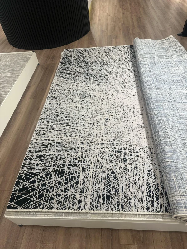 Destan Halı Modern Sheen Robot Süpürgeye Uygun Modern Desenli Kolay Temizlenebilir Salon Halısı 3487D Gri  Siyah