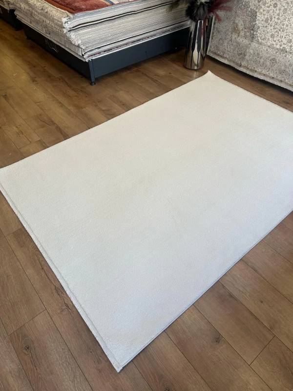 Destan Halı Palermo Yumuşak Yapılı Microfiber Toz Tüy Çıkarmaz Modern Salon Oturma Odası Yatak Odası Halısı Beyaz