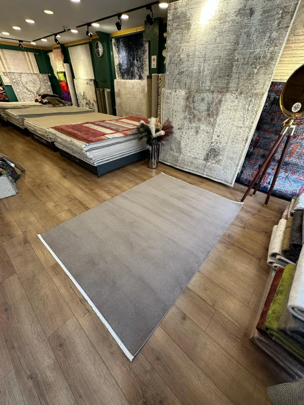 Destan Halı Palermo Yumuşak Yapılı Microfiber Toz Tüy Çıkarmaz Modern Salon Oturma Odası Yatak Odası Halısı Kahverengi