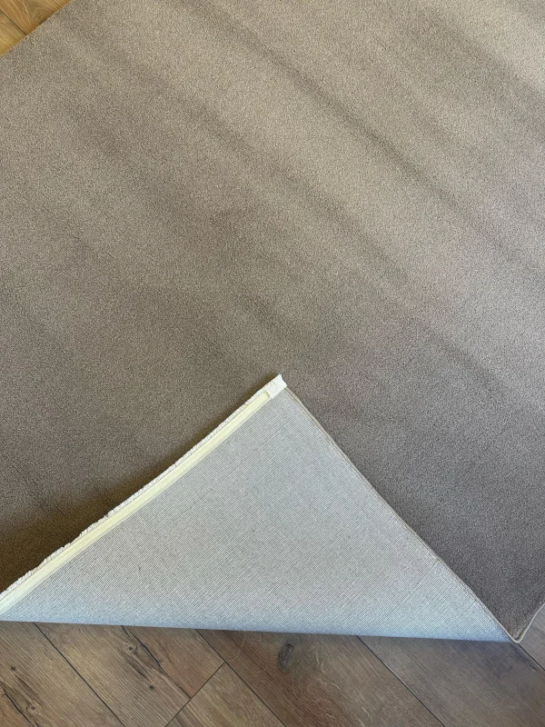 Destan Halı Palermo Yumuşak Yapılı Microfiber Toz Tüy Çıkarmaz Modern Salon Oturma Odası Yatak Odası Halısı Kahverengi