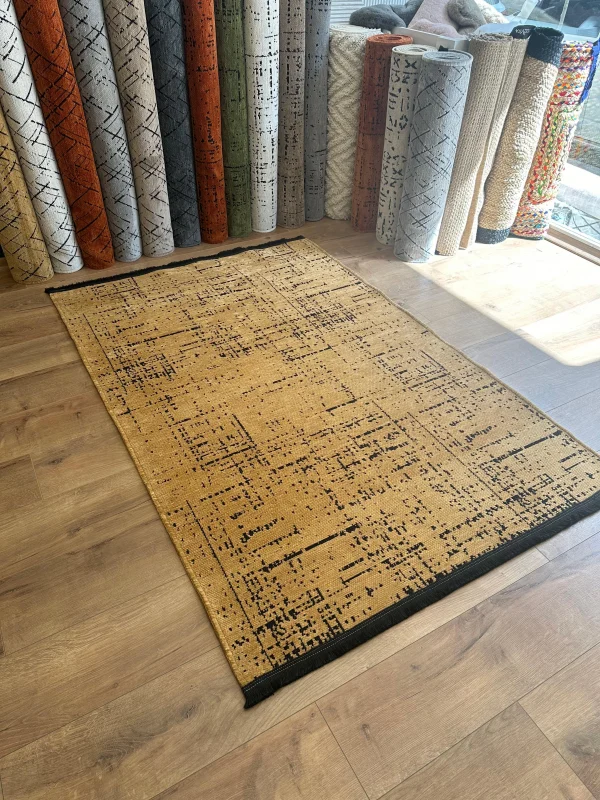 Destan Halı Ürgüp 6005 Hardal Kaymaz Tabanlı Yıkanabilir Kilim
