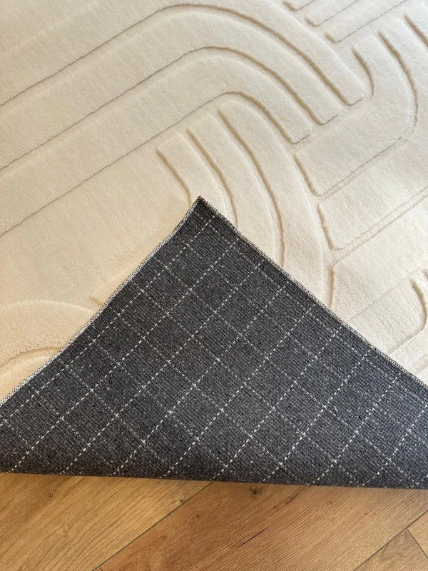 İnce Tüylü Ultra Yumuşak Puffy Peluş Antialerjik Halı Krem