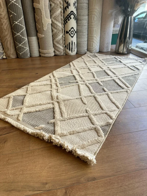 İskandinav Tüy Vermez Etnik Modern Özel Ölçü Makine Halısı Focus FC03