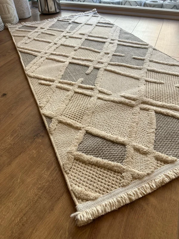 İskandinav Tüy Vermez Etnik Modern Özel Ölçü Makine Halısı Focus FC03