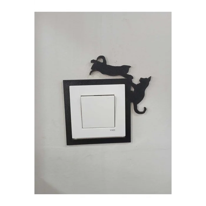 Kedili Dekoratif Priz Çerçevesi