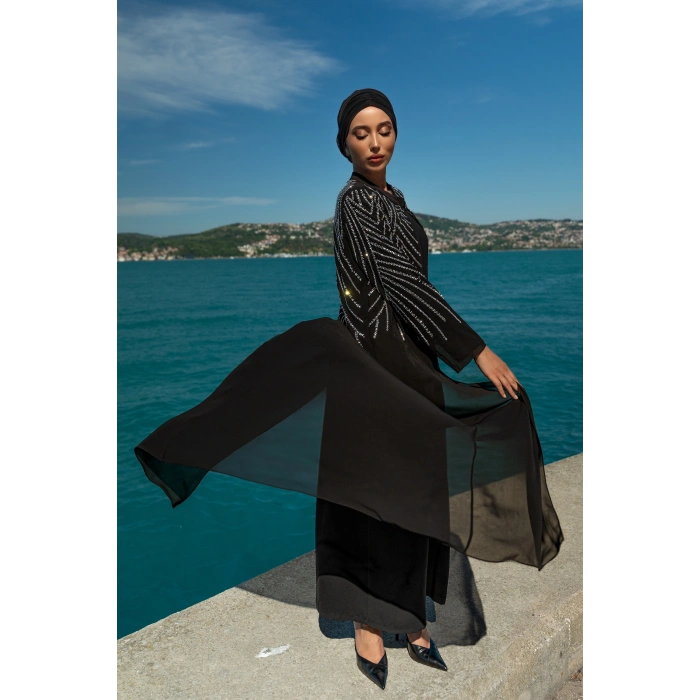 TAŞLI ZARİF TESETTÜR ABAYA - SİYAH