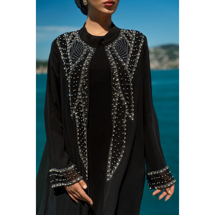 TAŞLI ZARİF TESETTÜR ABAYA - SİYAH