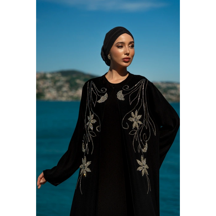 TAŞLI UZUN TESETTÜR ZARİF ABAYA-SİYAH