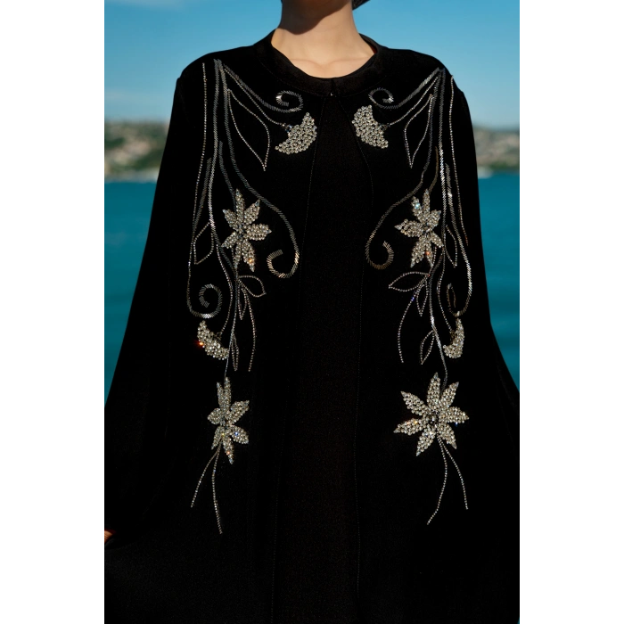 TAŞLI UZUN TESETTÜR ZARİF ABAYA-SİYAH
