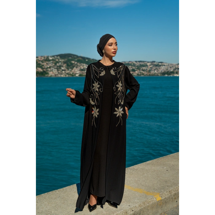 TAŞLI UZUN TESETTÜR ZARİF ABAYA-SİYAH