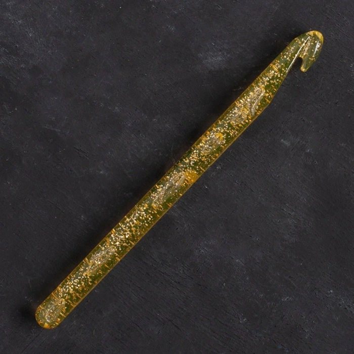 Leyloş Champagner 10mm 15cm Plastik Simli Yün Tığ -