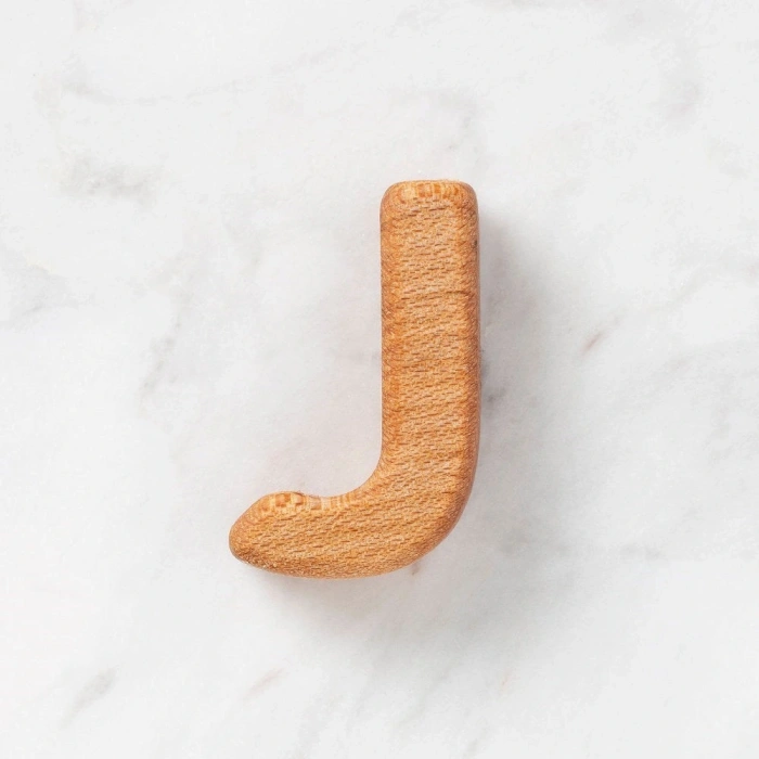 Leyloş Organik Ahşap Harf - J