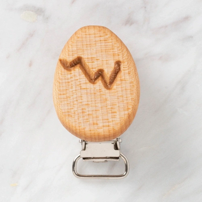 Leyloş Yumurta Figürlü Organik Ahşap Emzik Klip