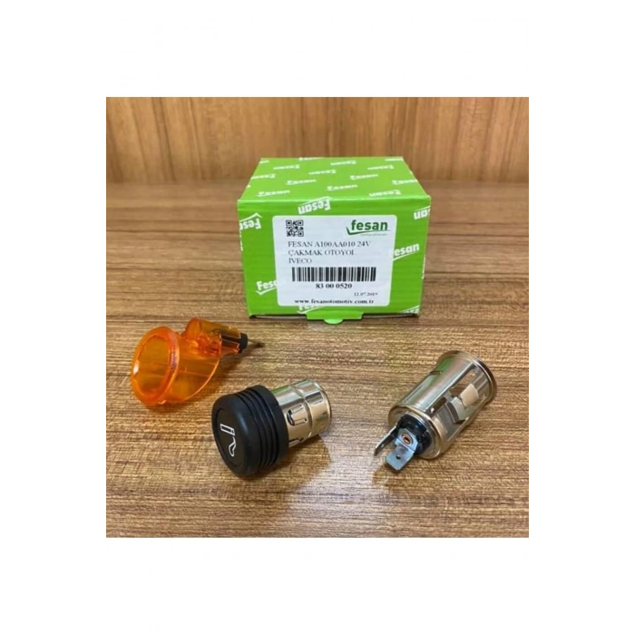 Iveco Otoyol 24 Volt Işıklı Çakmak Çakmaklık Komple Iç Dış