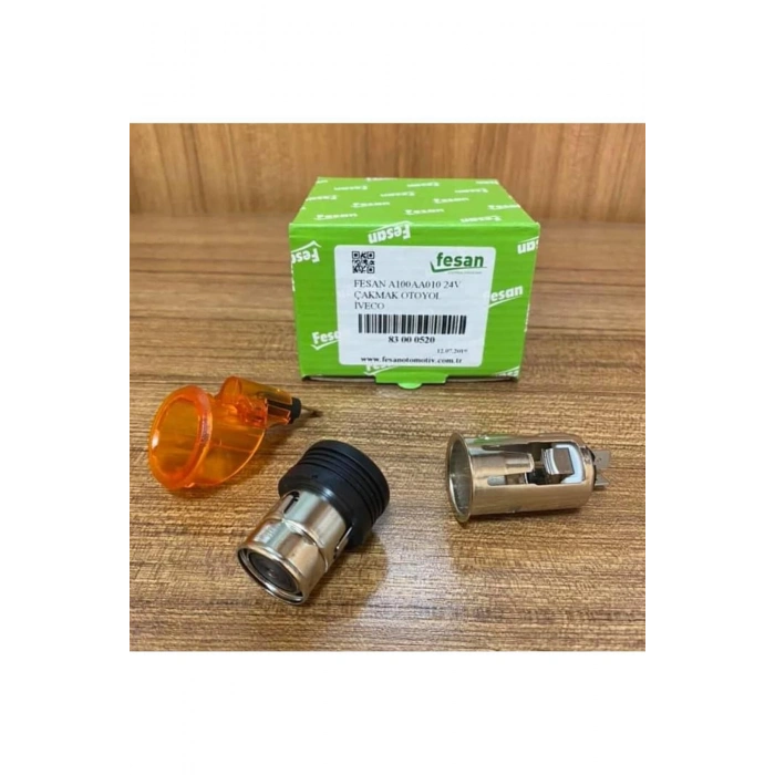 Iveco Otoyol 24 Volt Işıklı Çakmak Çakmaklık Komple Iç Dış