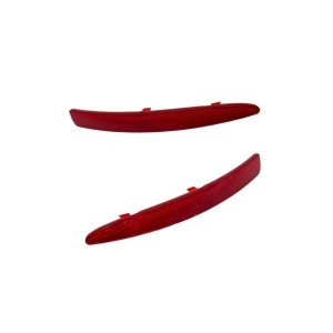 Skoda Octavia Sağ + Sol Arka Tampon Reflektörü 2010--2013