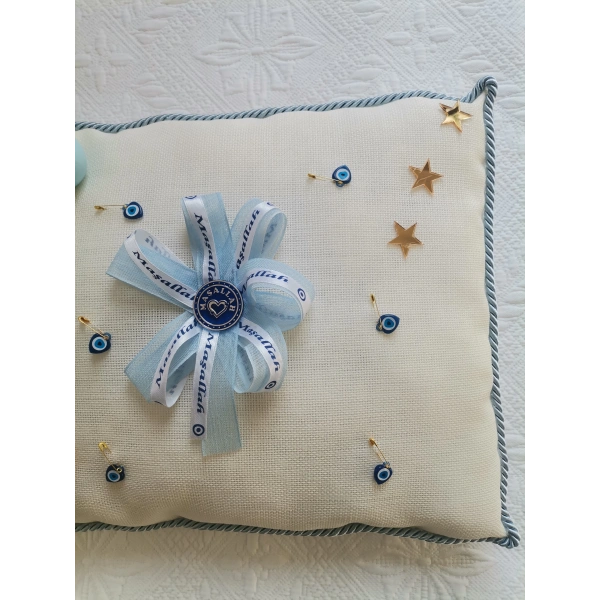 1 Adet Özel Tasarım Ekru Renk Sünnet Takı Yastığı 40 cm Uzunluk 30 cm Genişlik