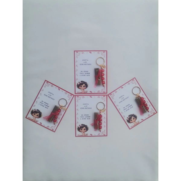 100 Adet Kişiye Özel 6 Ay Kına Hatırası Kırmızı Anahtarlık ve Paketlenmiş Kına Dağıtmalık Hediyelik