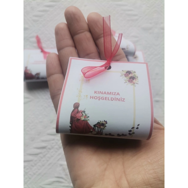 100 Adet Özel Tasarım Hazır Paketlenmiş Kınamıza Hoşgeldiniz Yazılı Hediyelik Dağıtmalık Kına