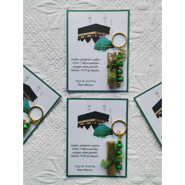 100 Adet Kişiye Özel Tasarım Hac Umre Mevlid Hatırası Dağıtmalık Hediyelik Yeşil Anahtarlık ve Kına