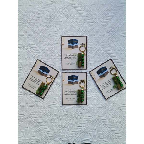 100 Adet Kişiye Özel Tasarım Hac Umre Mevlid Hatırası Dağıtmalık Hediyelik Yeşil Anahtarlık ve Kına