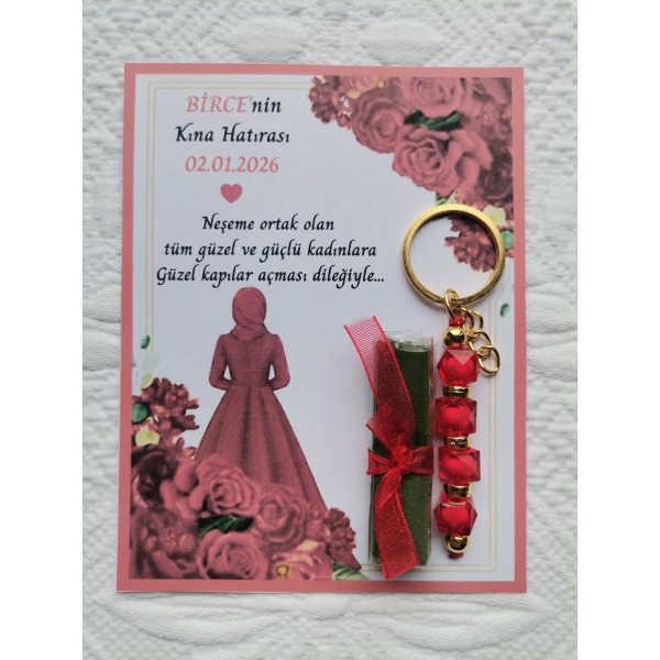 100 Adet Kişiye Özel Tesettürlü Model Kına Hatırası Hediyelik Kırmızı Anahtarlık ve Paketlenmiş Kına