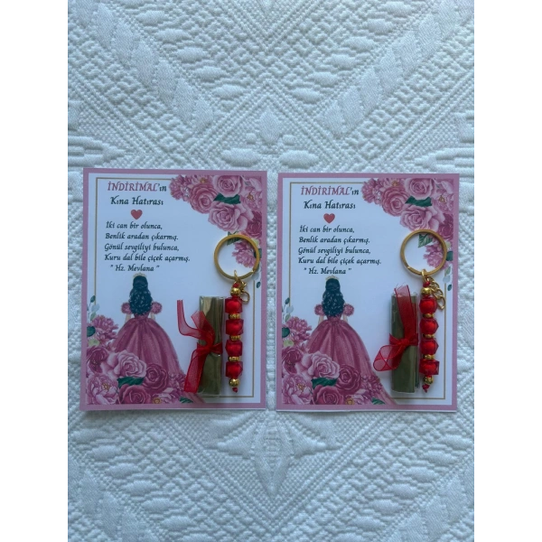 48 Adet Pembe Gelin Temalı Özel Tasarım Kına Hatırası Dağıtmalık Hediyelik Kırmızı Anahtarlık ve Paketlenmiş Kına