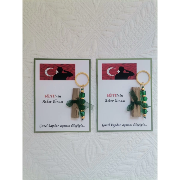 32 Adet Kişiye Özel Asker Kına Hatırası Dağıtmalık Hediyelik Yeşil Anahtarlık ve Paketlenmiş Kına