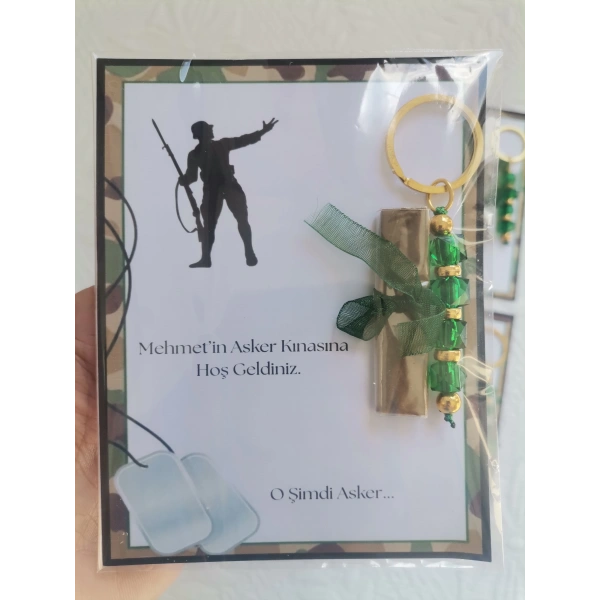 32 Adet Kişiye Özel Asker Kına Hatırası Dağıtmalık Hediyelik Yeşil Anahtarlık ve Paketlenmiş Kına