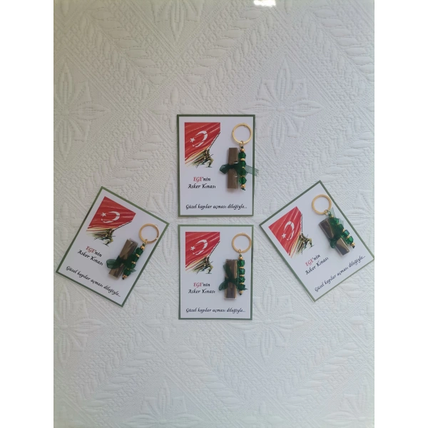 100 Adet Kişiye Özel Asker Kına Hatırası Dağıtmalık Hediyelik Yeşil Anahtarlık ve Paketlenmiş Kına