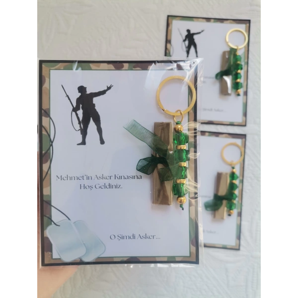 32 Adet Kişiye Özel Asker Kına Hatırası Dağıtmalık Hediyelik Yeşil Anahtarlık ve Paketlenmiş Kına
