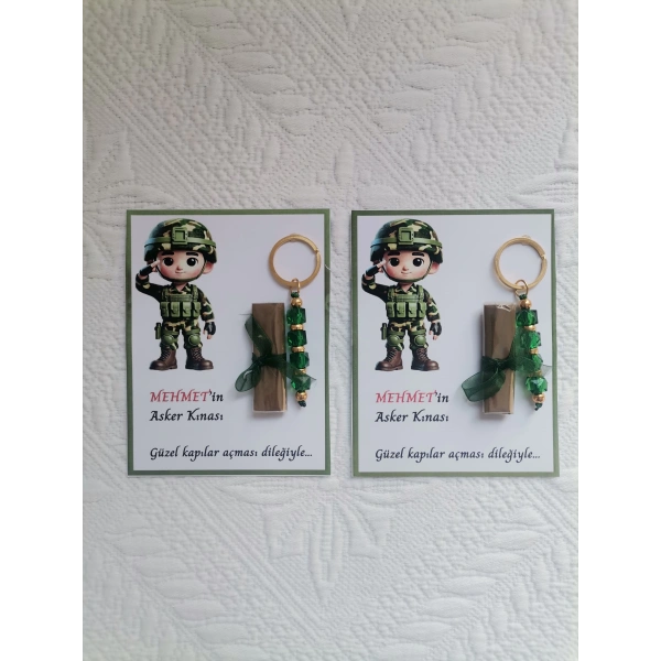 32 Adet Kişiye Özel Asker Kına Hatırası Dağıtmalık Hediyelik Yeşil Anahtarlık ve Paketlenmiş Kına