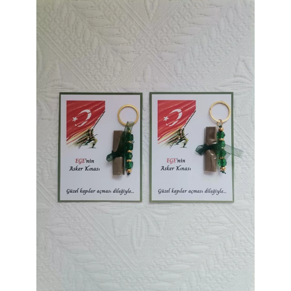 100 Adet Kişiye Özel Asker Kına Hatırası Dağıtmalık Hediyelik Yeşil Anahtarlık ve Paketlenmiş Kına