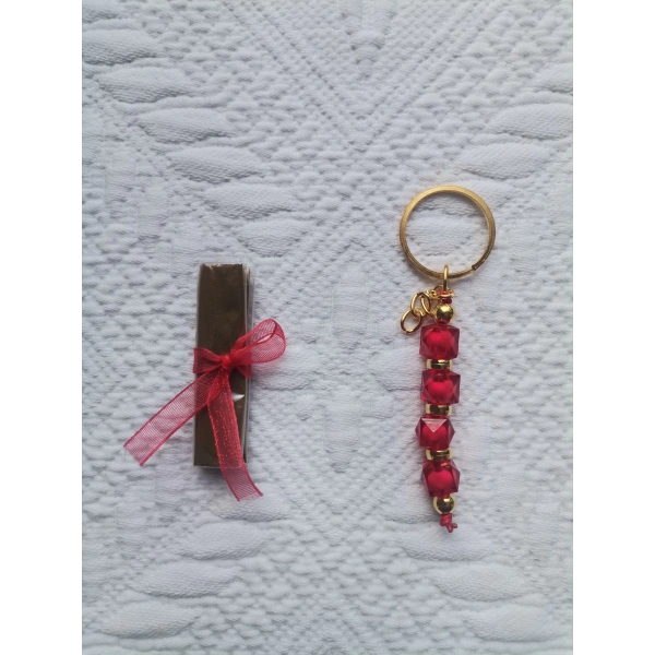 100 Adet Kişiye Özel Kına Hatırası Dağıtmalık Hediyelik Kırmızı Anahtarlık ve Paketlenmiş Kına