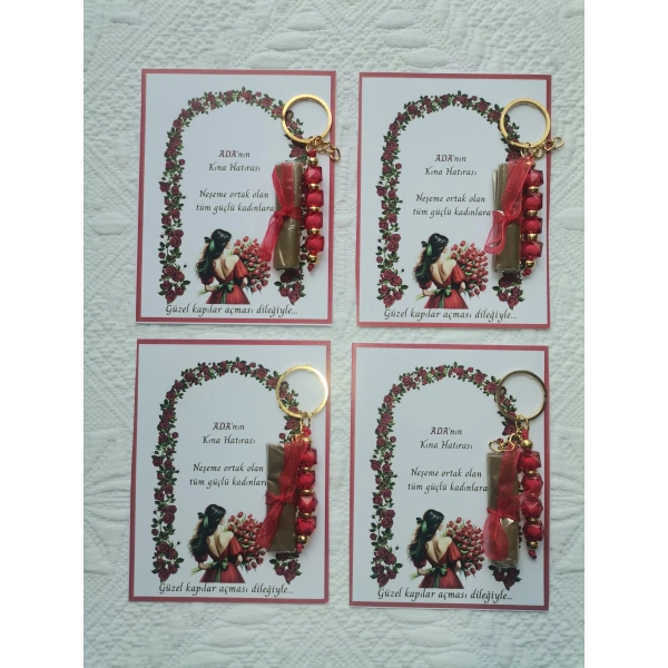 100 Adet Kişiye Özel Kına Hatırası Dağıtmalık Hediyelik Kırmızı Anahtarlık ve Paketlenmiş Kına