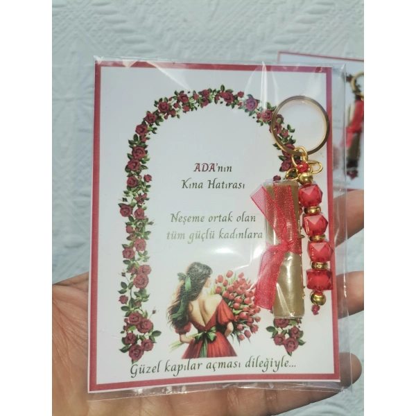 100 Adet Kişiye Özel Kına Hatırası Dağıtmalık Hediyelik Kırmızı Anahtarlık ve Paketlenmiş Kına