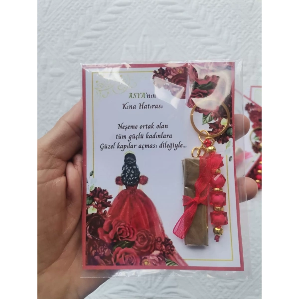 100 Adet Kişiye Özel Kına Hatırası Dağıtmalık Hediyelik Kırmızı Anahtarlık ve Paketlenmiş Kına