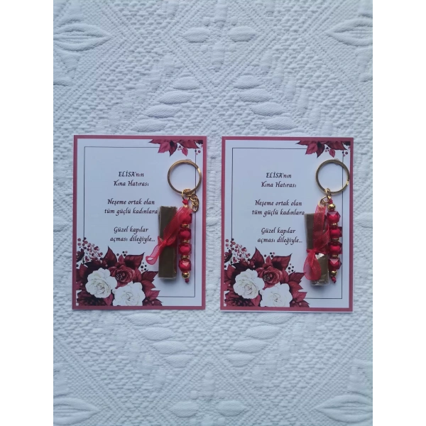 100 Adet Kişiye Özel Kına Hatırası Dağıtmalık Hediyelik Kırmızı Anahtarlık ve Paketlenmiş Kına