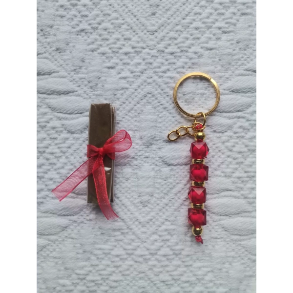 64 Adet Kişiye Özel Kına Hatırası Dağıtmalık Hediyelik Kırmızı Anahtarlık ve Paketlenmiş Kına