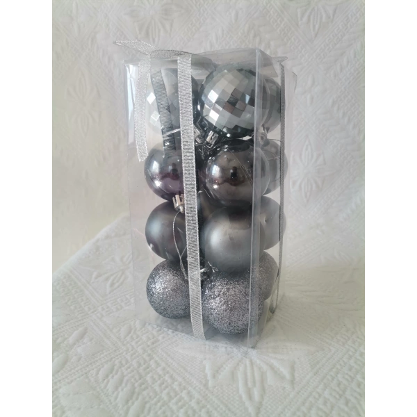 Yılbaşı Ağacı Süsü Gri Toplar 5 cm 4 Model her model 4 er adet toplam kutu içi 16 lı
