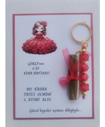 100 Adet Kişiye Özel 6 Ay Kına Hatırası Kırmızı Anahtarlık ve Paketlenmiş Kına Dağıtmalık Hediyelik
