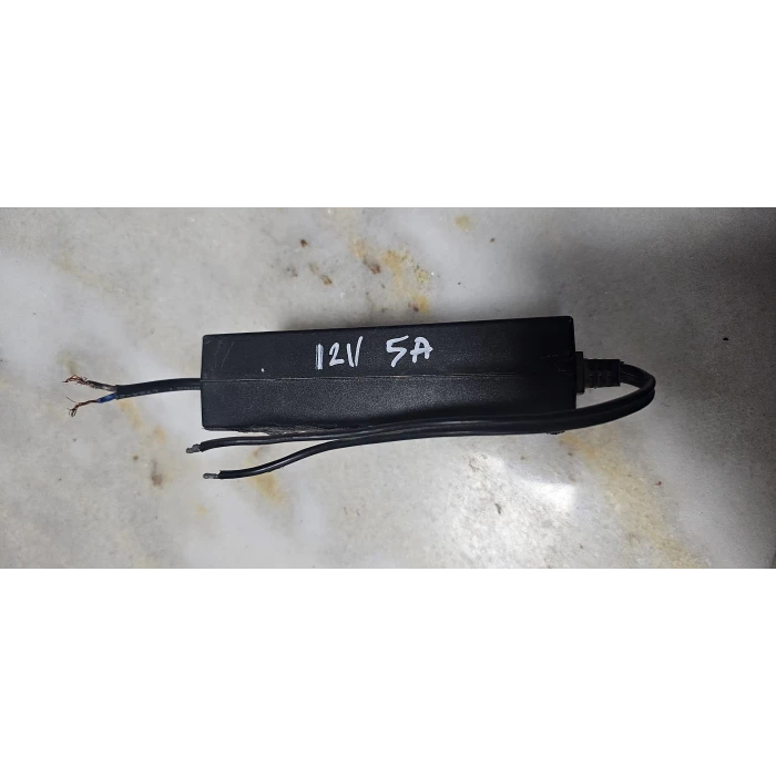 12V 5A Adaptör